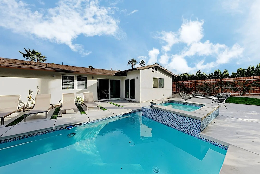 New Listing! Racquet Club East Gem W/ Pool & Spa 4 Bedroom Home