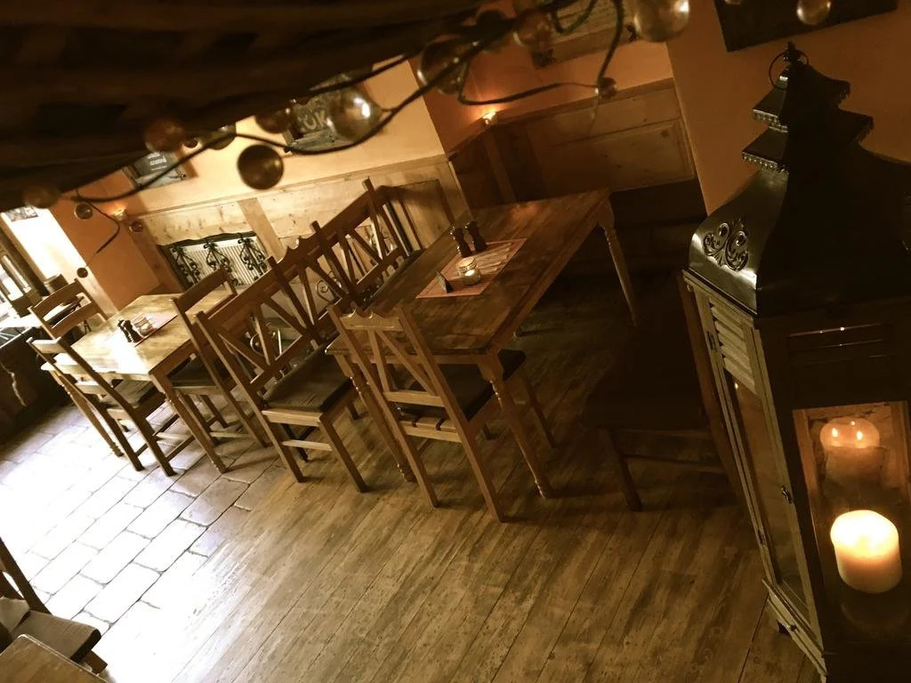 Atmosféra Rooms & Restaurant