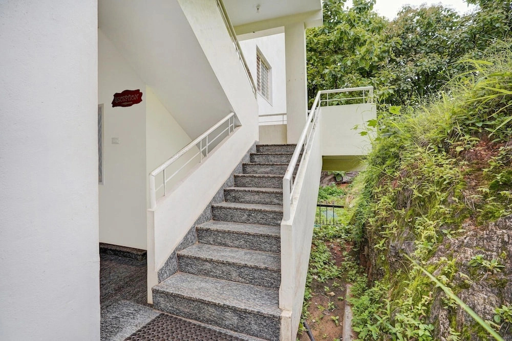 Deluxe Mysore Green Orchid Resort