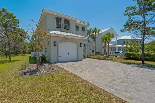 Shore Thing Getaway by RealJoy Vacations