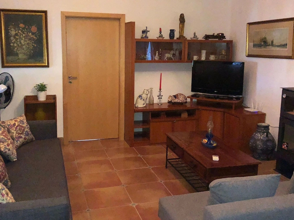 Cozy Cottage in Cómpeta With Private Swimming Pool
