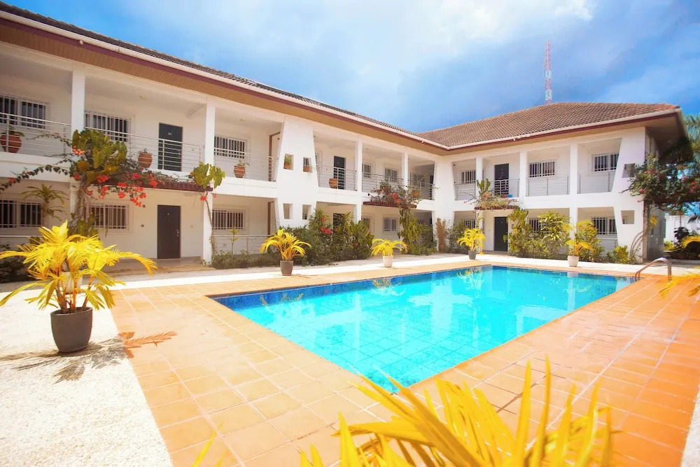 Bragha Apartments And Hotel
