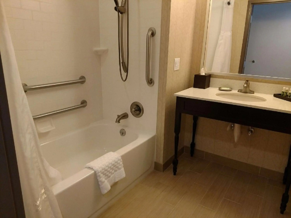 Best Western Plus Dayton Hotel & Suites