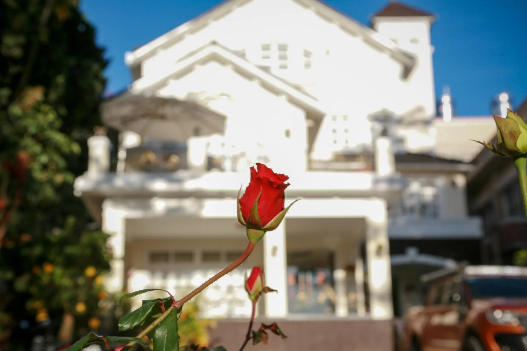 Hoa Sen Vang Hotel Dalat