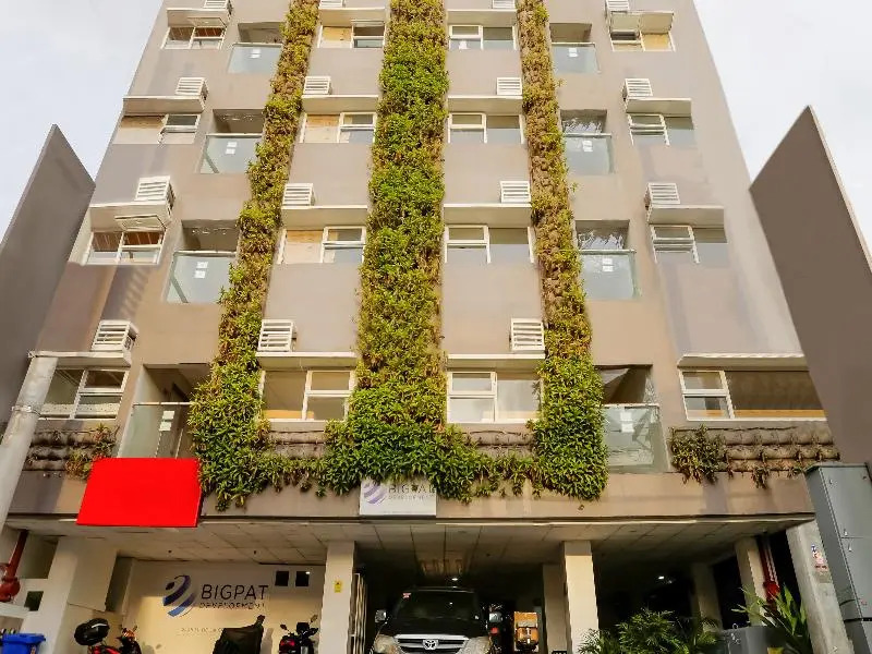 OYO 665 Pasay Centrale Hotel