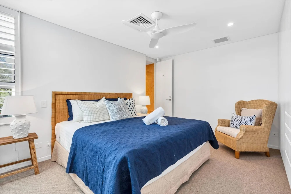 Exceptional Mooloolaba Beach Apt-Beach01