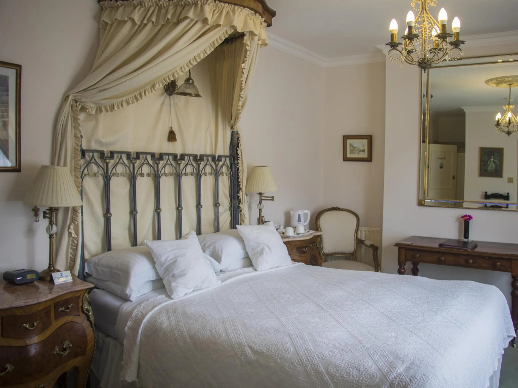 Albert & Victoria Guest house