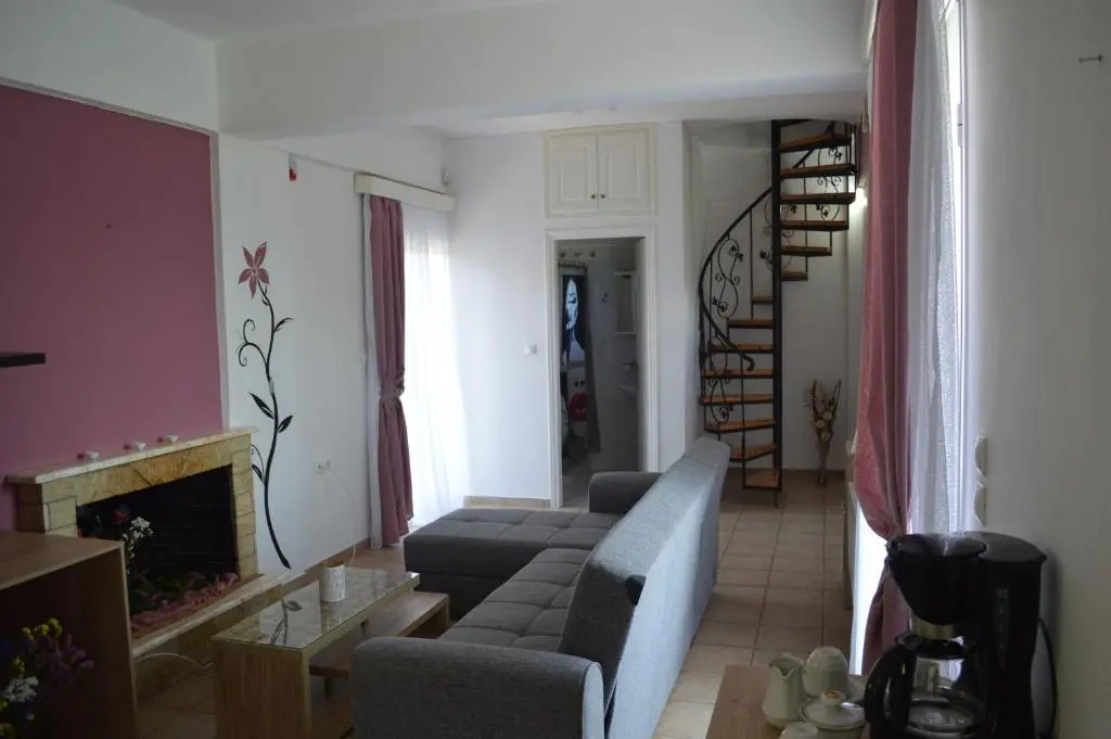 Serenity House Aigio Dimitropoulos