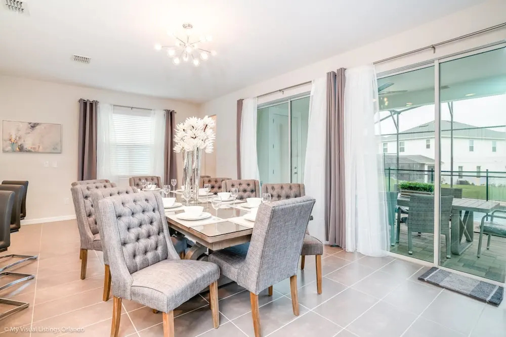 5 BD 4.5 BH With Game Room and Spa