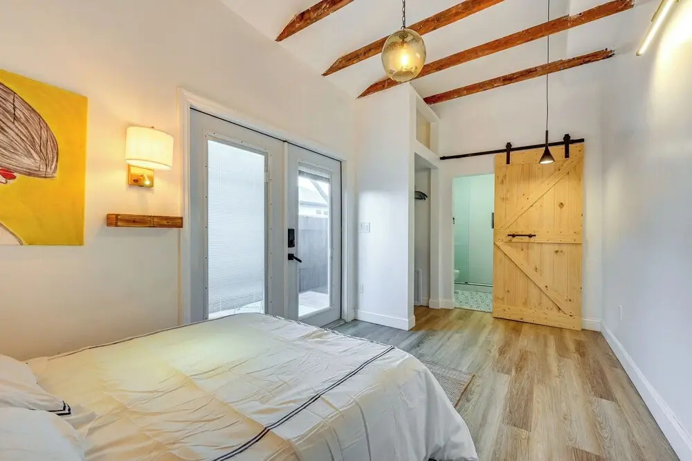 Vintage Home w/ Easy Downtown Tampa Access