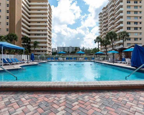 Canada House Pompano Beach