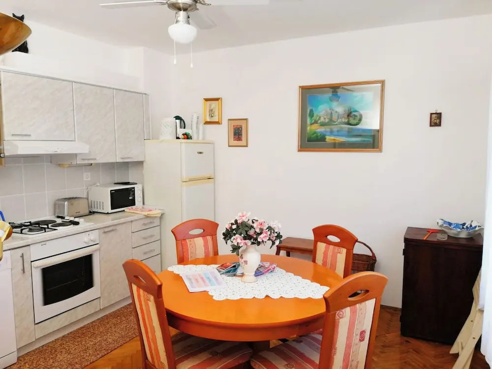 Insideout Apartment
