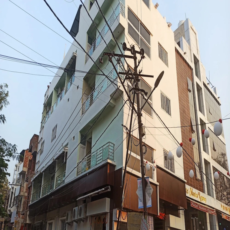 G P Guest House And Banquet Hall