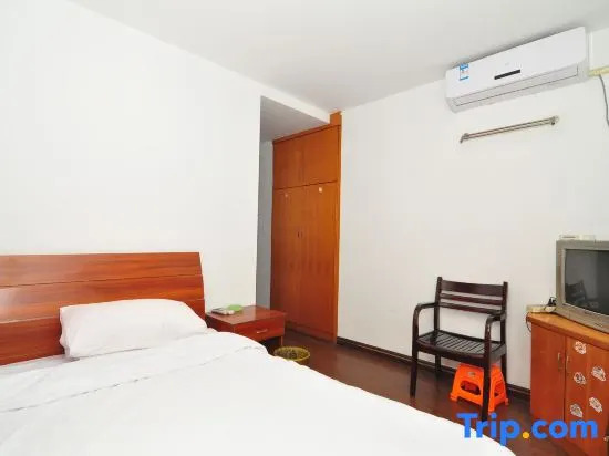 Ningbo Fenghua Yinhe Hotel