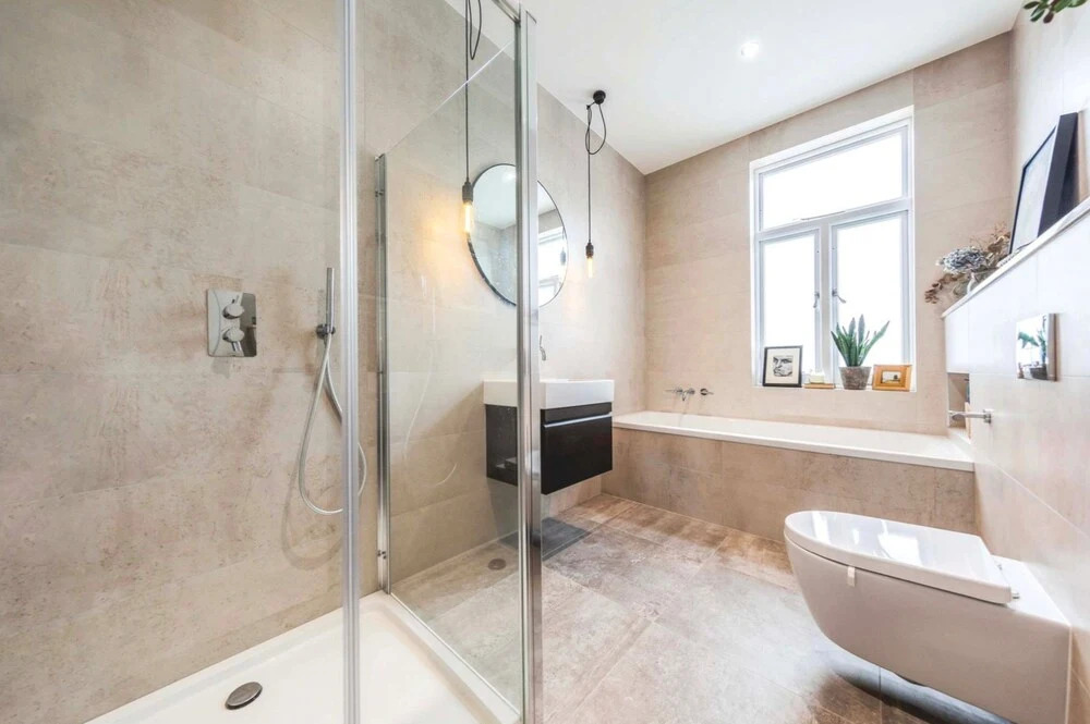 3 Bedroom Warehouse-style Apartment in Balham