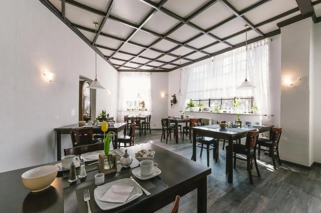 Menzels Pension Drehscheibe