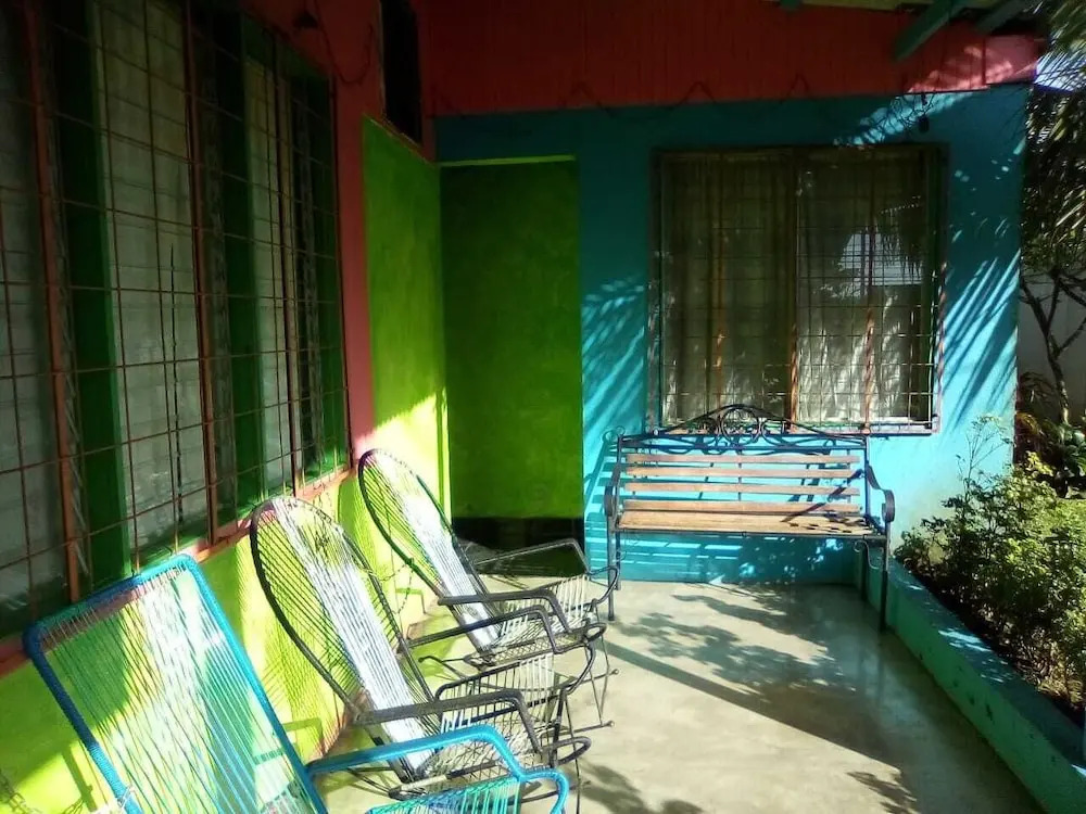Chill Out Arenal Hostel