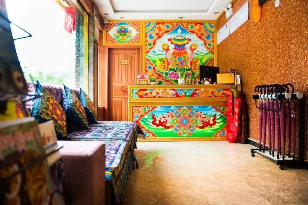 Jiuzhaigou Yixin Mountain Villa (Jiuzhaigou Qianguqing Store)(九寨沟颐馨山庄（九寨沟千古情店）)