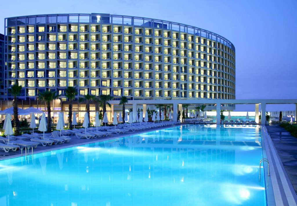 Crystal Centro Pearl Collection - Ultimate All Inclusive