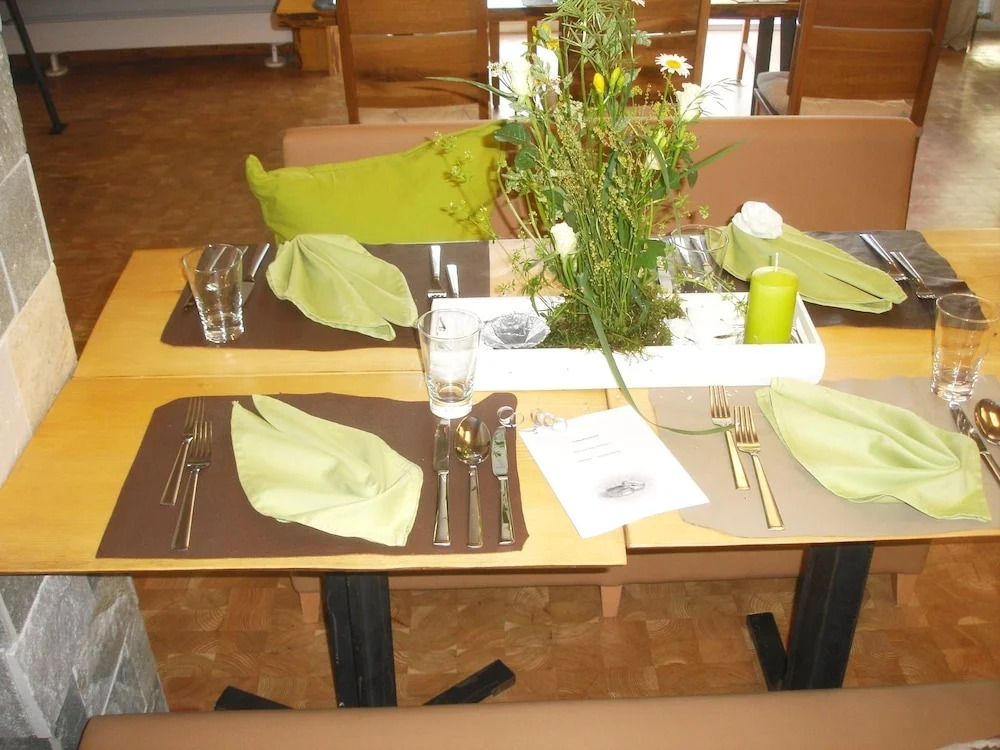 stuub jostal