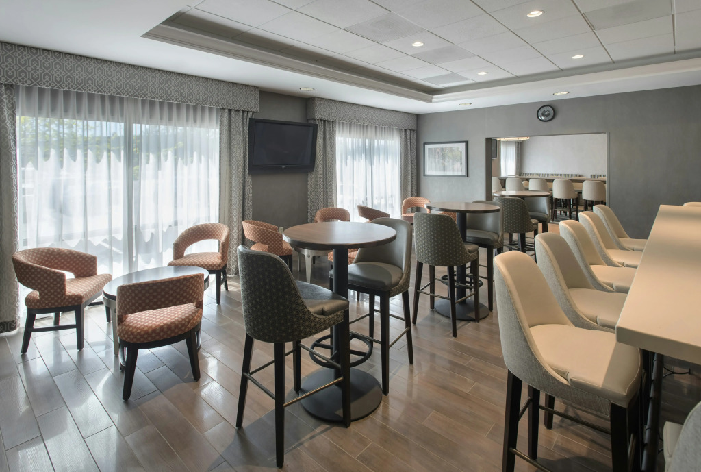Hampton Inn Boston Logan Airport