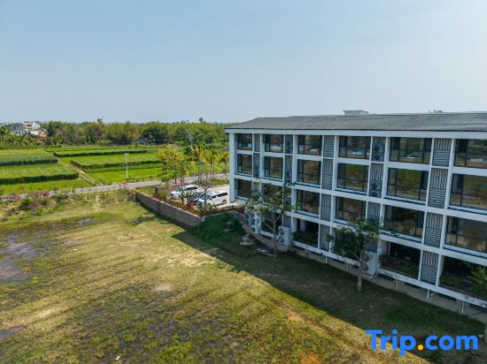 Haikou Mulian Daoxiang Healing Hotel