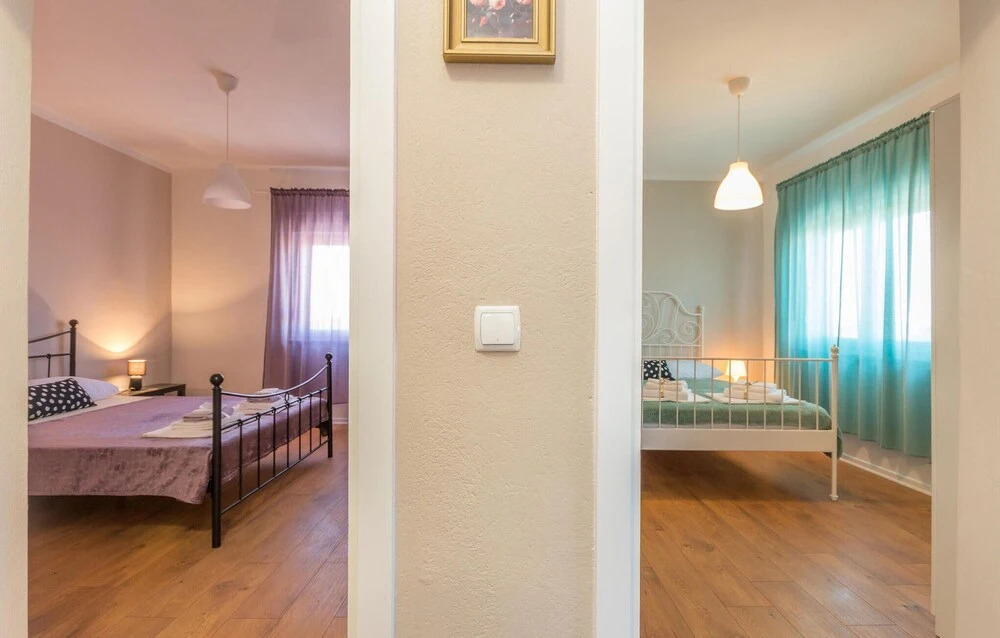 Beautiful Home in Zadar With 6 Bedrooms and Wifi