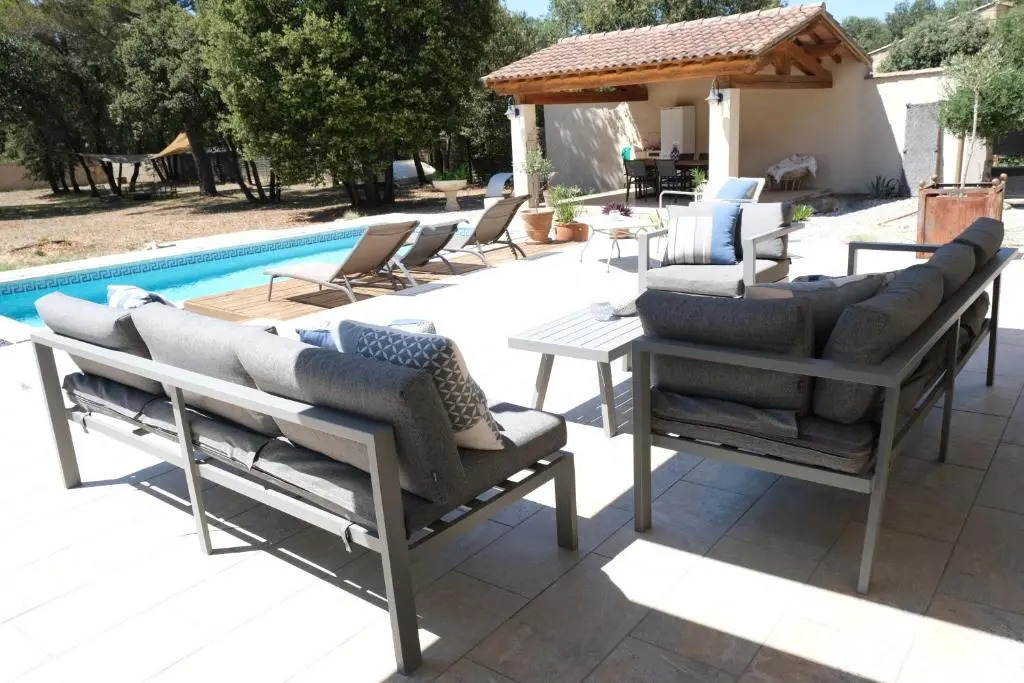 LS4-349 Jolie maison de vacances avec piscine privée au pied du VENTOUX, à Pernes les Fontaines – 10 per