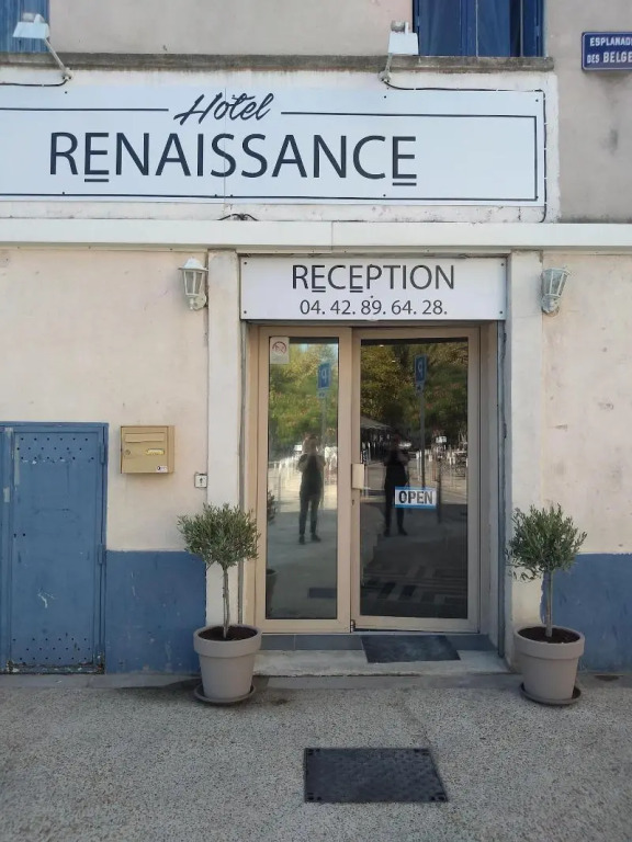 Hotel renaissance martigues