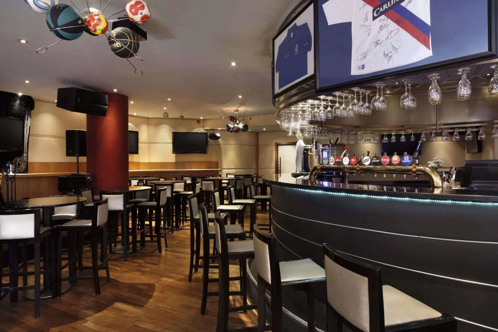 Отель Montreal Barsha