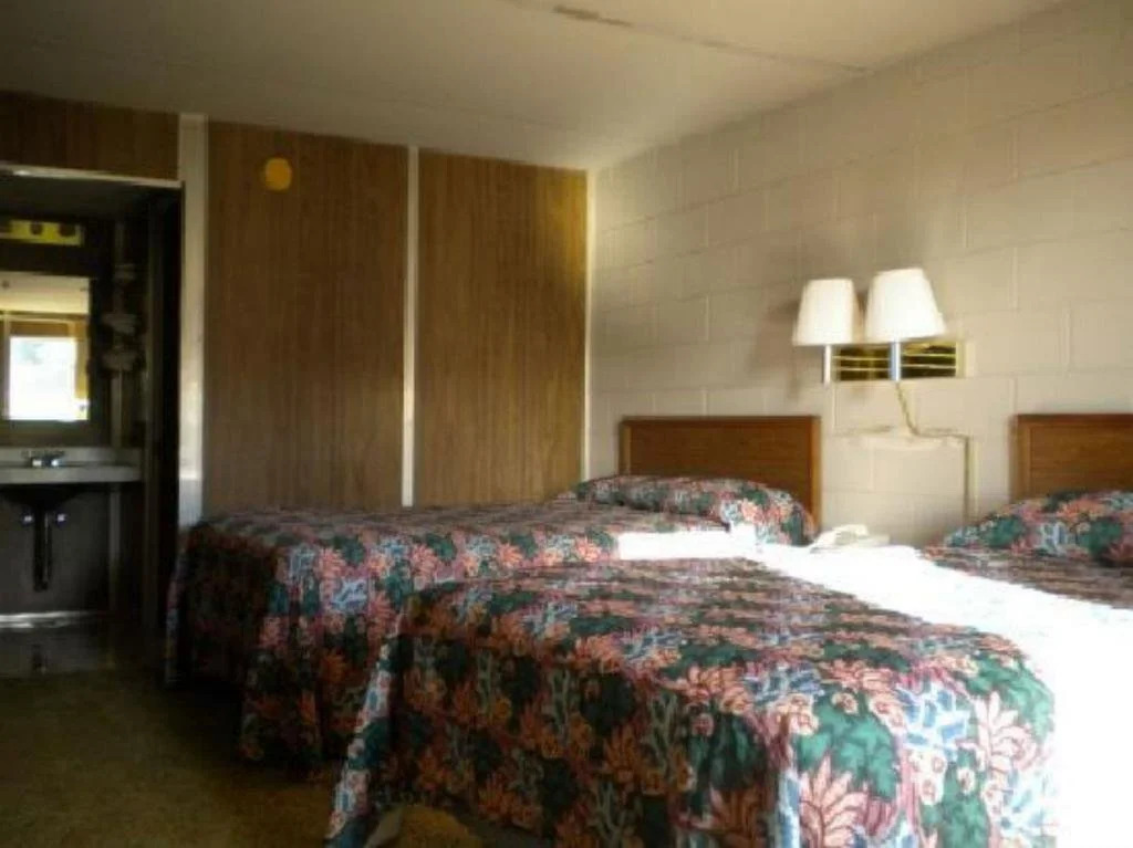 Budget Lakeview Inn