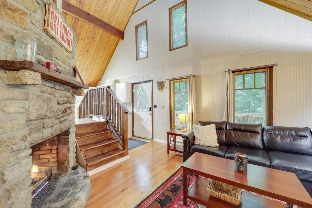Deck, Fire Pit, & Grill: Beech Mountain Chalet