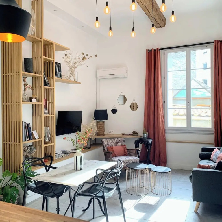 Home Chic Home - Les Suites de La Comédie