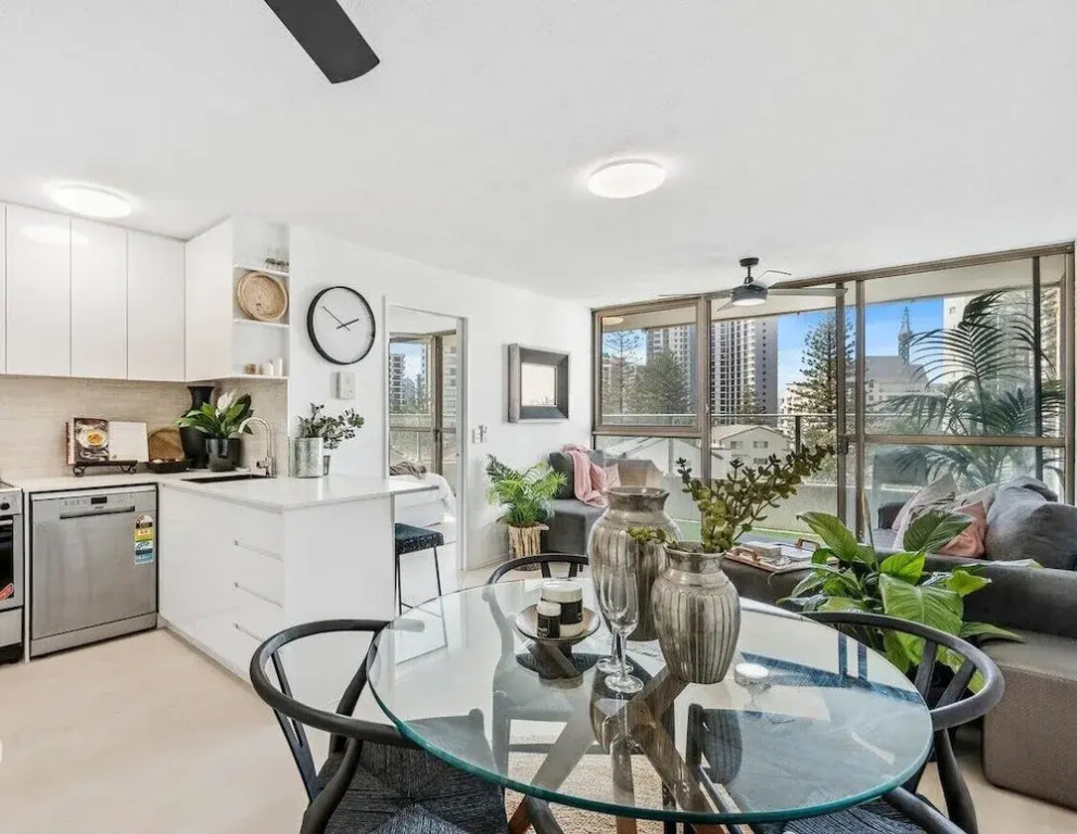 Luxe 2 Bedroom Oceanview Retreat on Fern