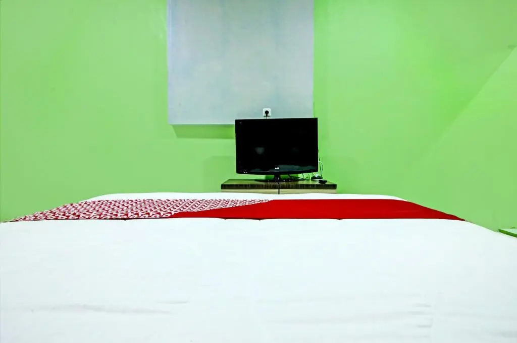 OYO 91231 Penginapan Fathona Syariah