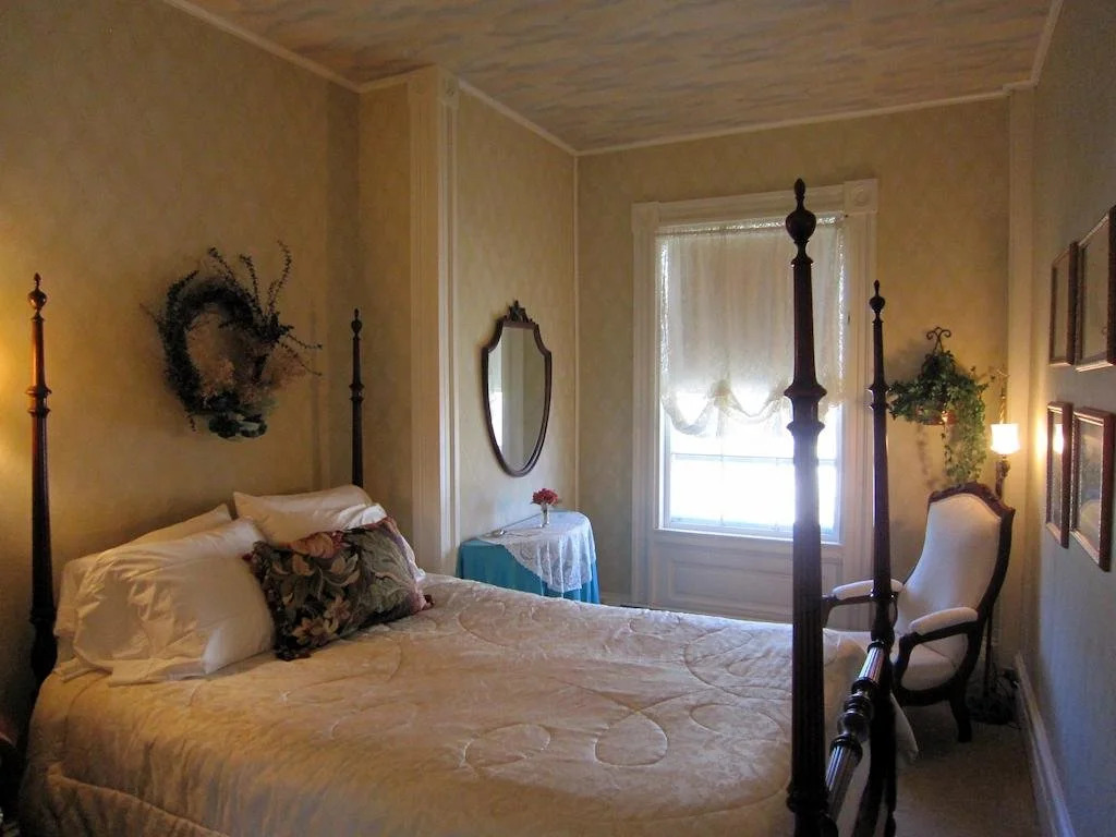 Strong House Inn
