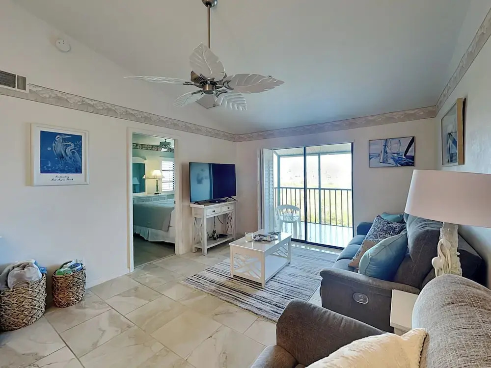 Admirals Bay 255 by Distinctive Beach Rentals