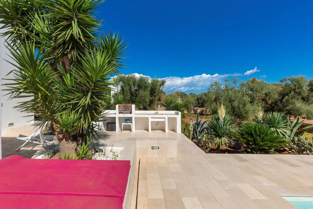 Villa Karma by BarbarHouse