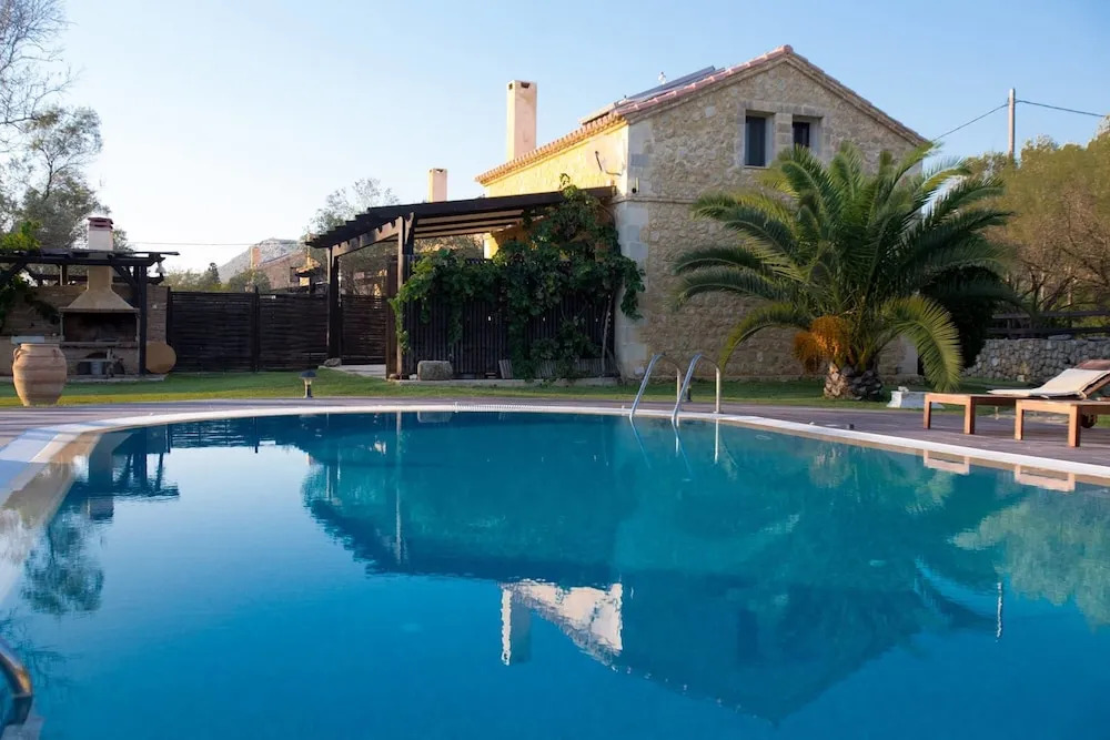 5 Stars Villas
