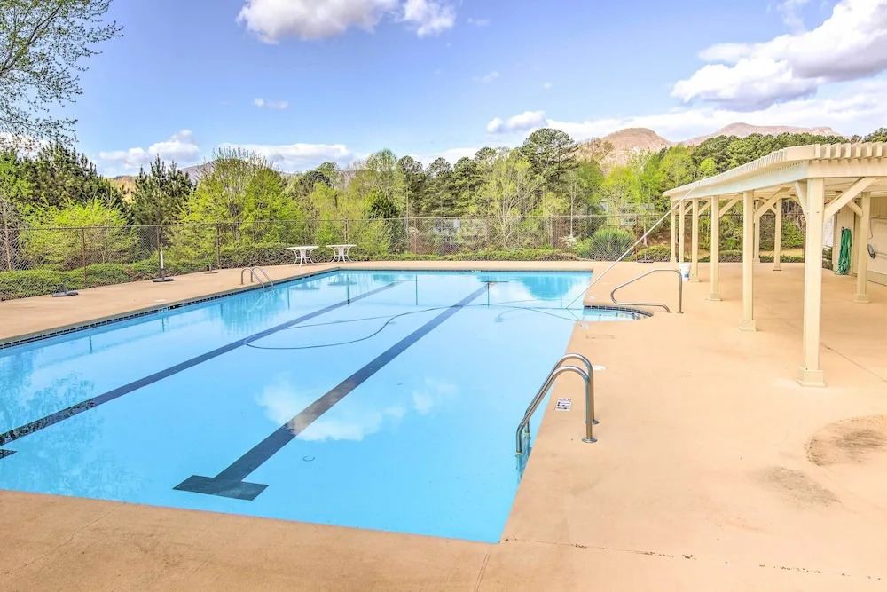 Balcony + Pool Access! Couples Escape in Lake Lure