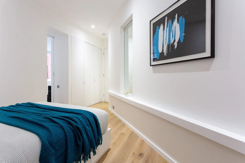 2 Bed 2 Bath Apartment Off Regent Street