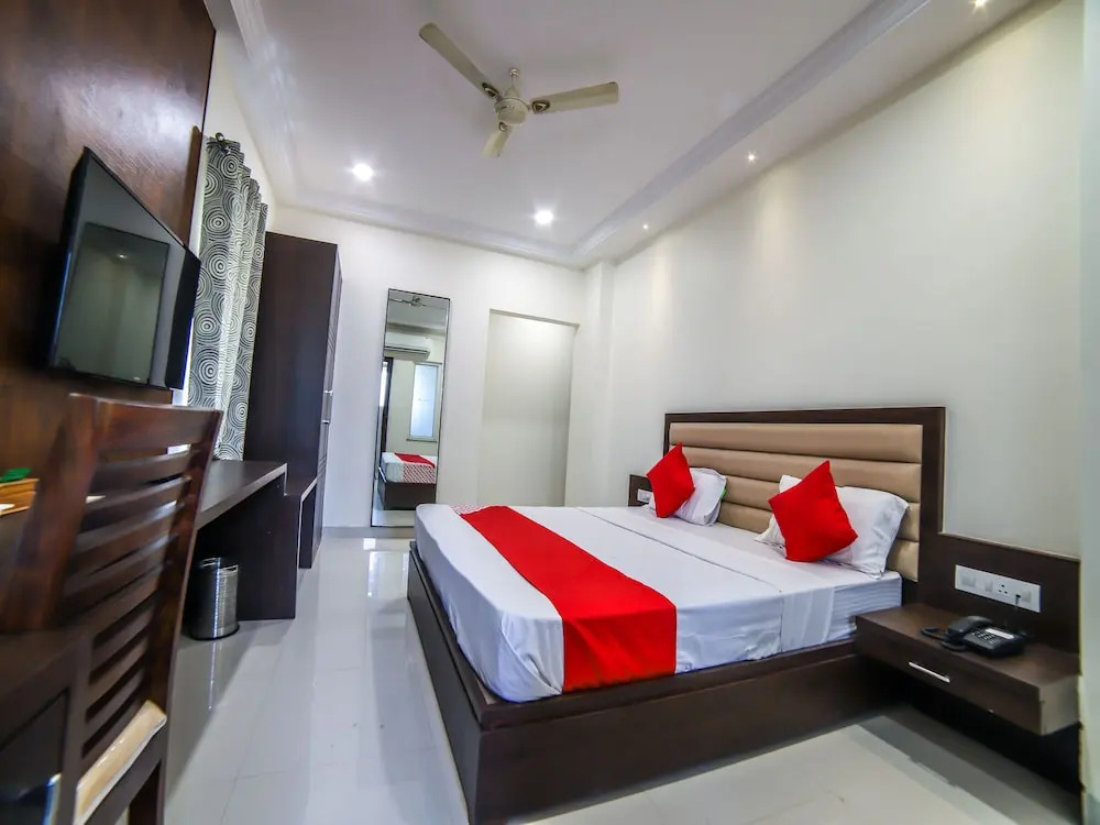 Adya Inn