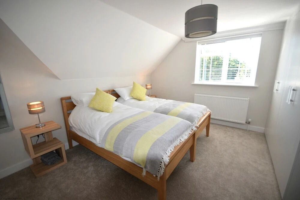 Westhampnett House , Chichester 492113