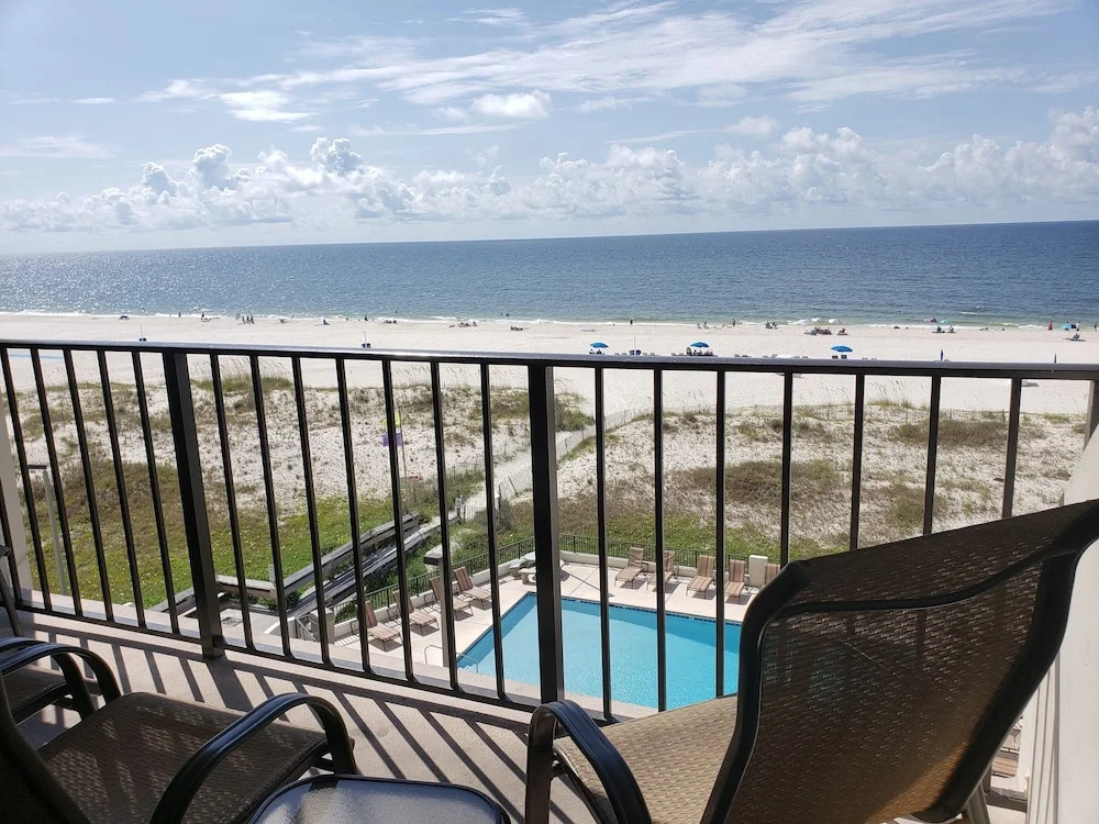 Island Winds East 408 2 Bedroom Condo