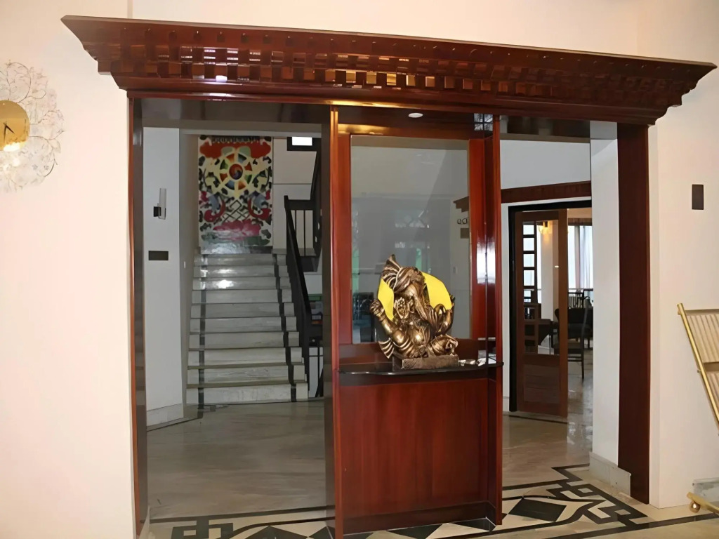 Tashi Palace