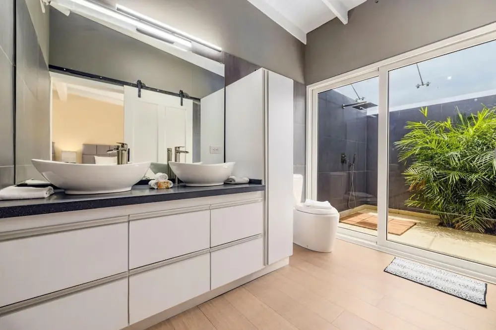 Villa Blue Topaz - Oasis With Pool Hot tub Sauna