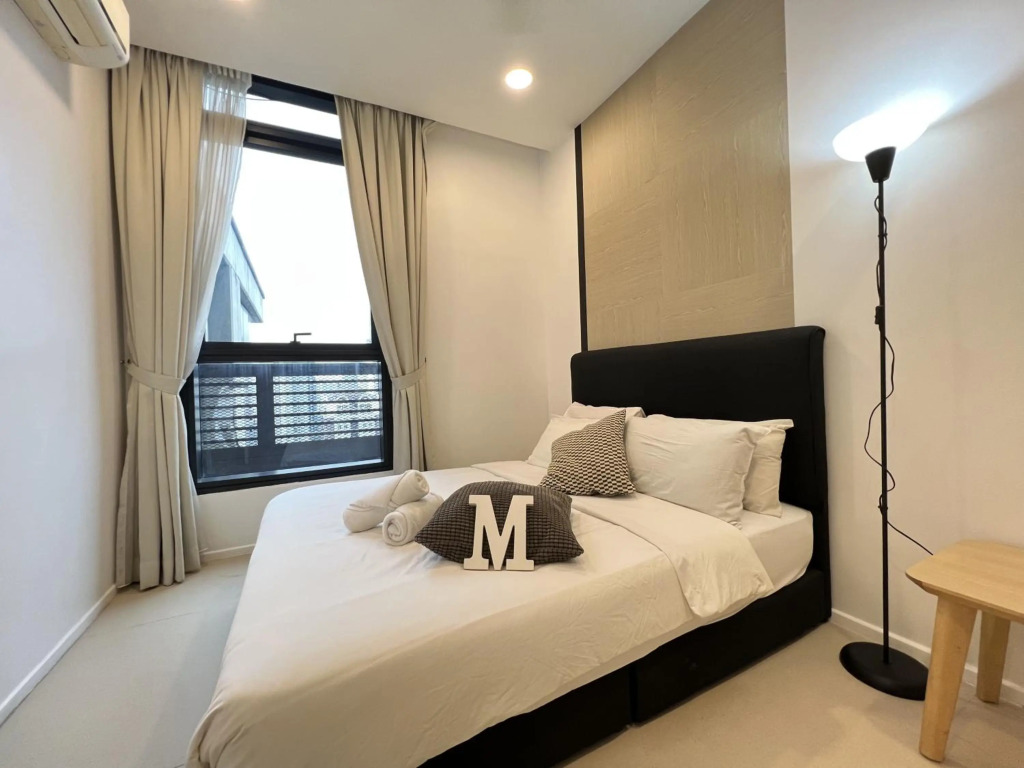 ARCORIS, MONT KIARA by MK HOME