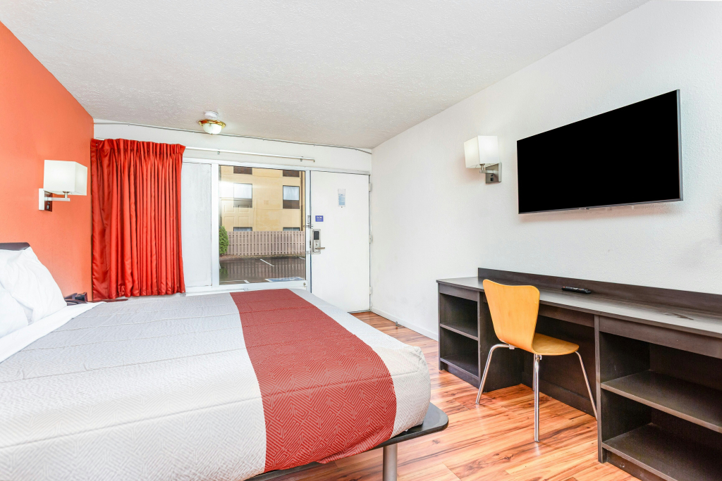 Relax Inn by OYO Columbus OH I 70