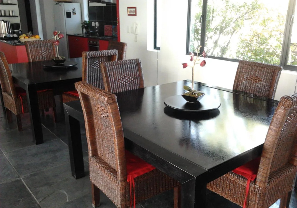 21 Kingfisher Guesthouse