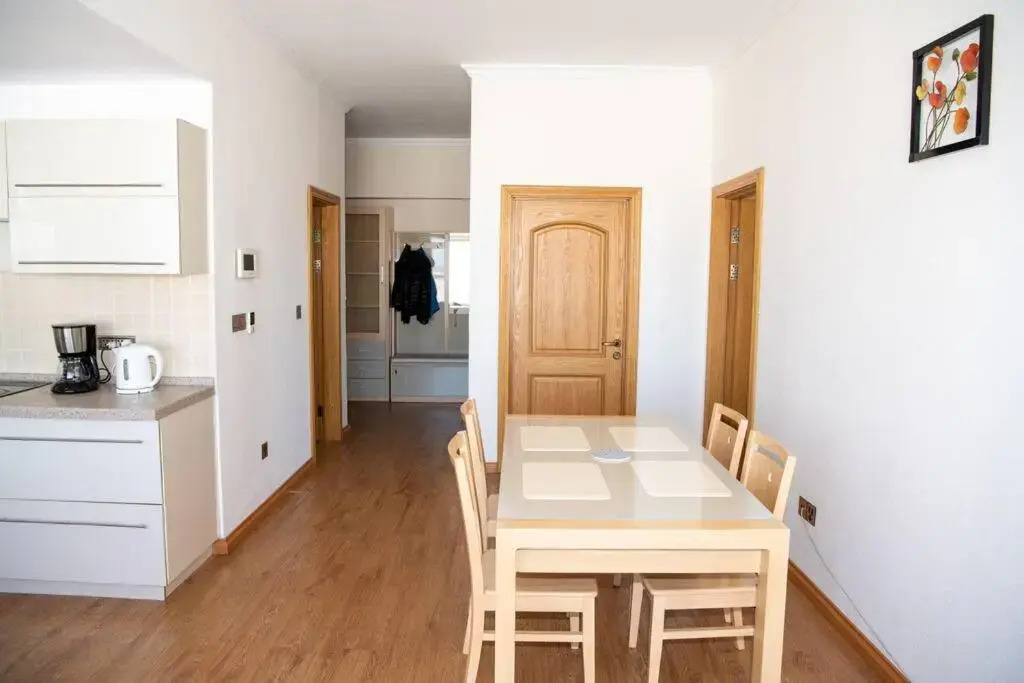 Lovely 2 BR unit with city view